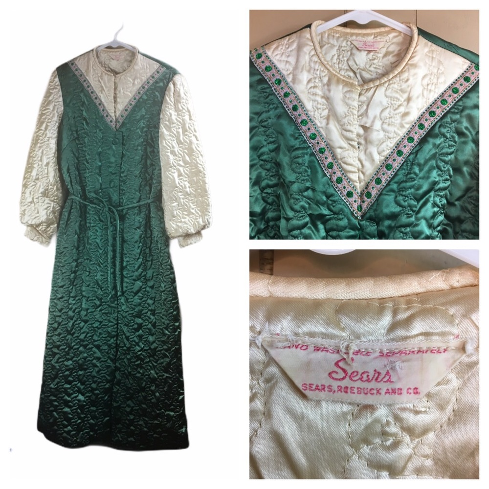 Vintage 70’s Satin Green Champagne Quilted from Sears Embellish Robe Medium